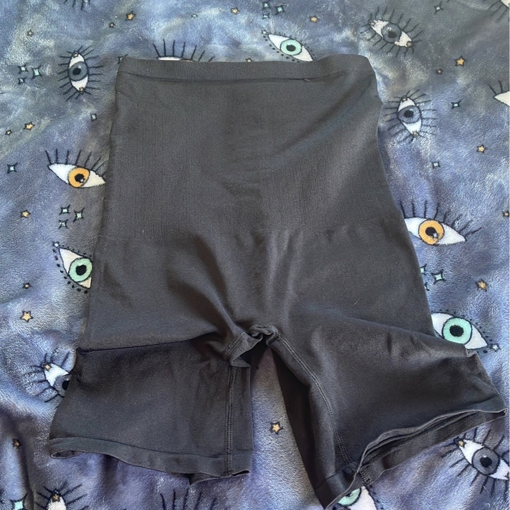 Medium black spanx